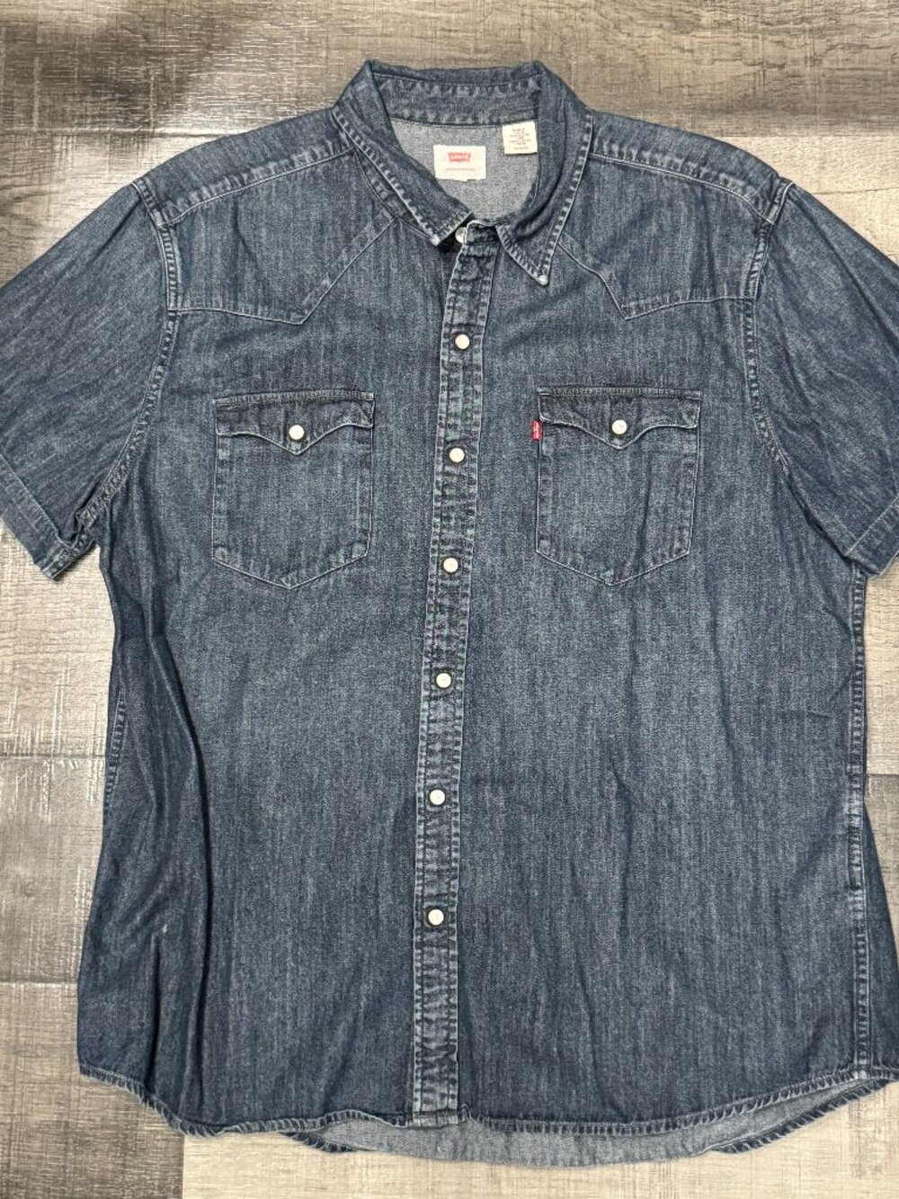 Levi’s Denim Short Sleeve Button Up Western Shirt – Size XL